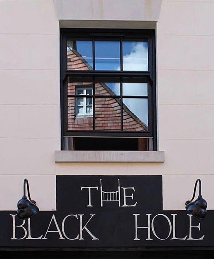 The Black Hole Γουίντσεστερ Εξωτερικό φωτογραφία